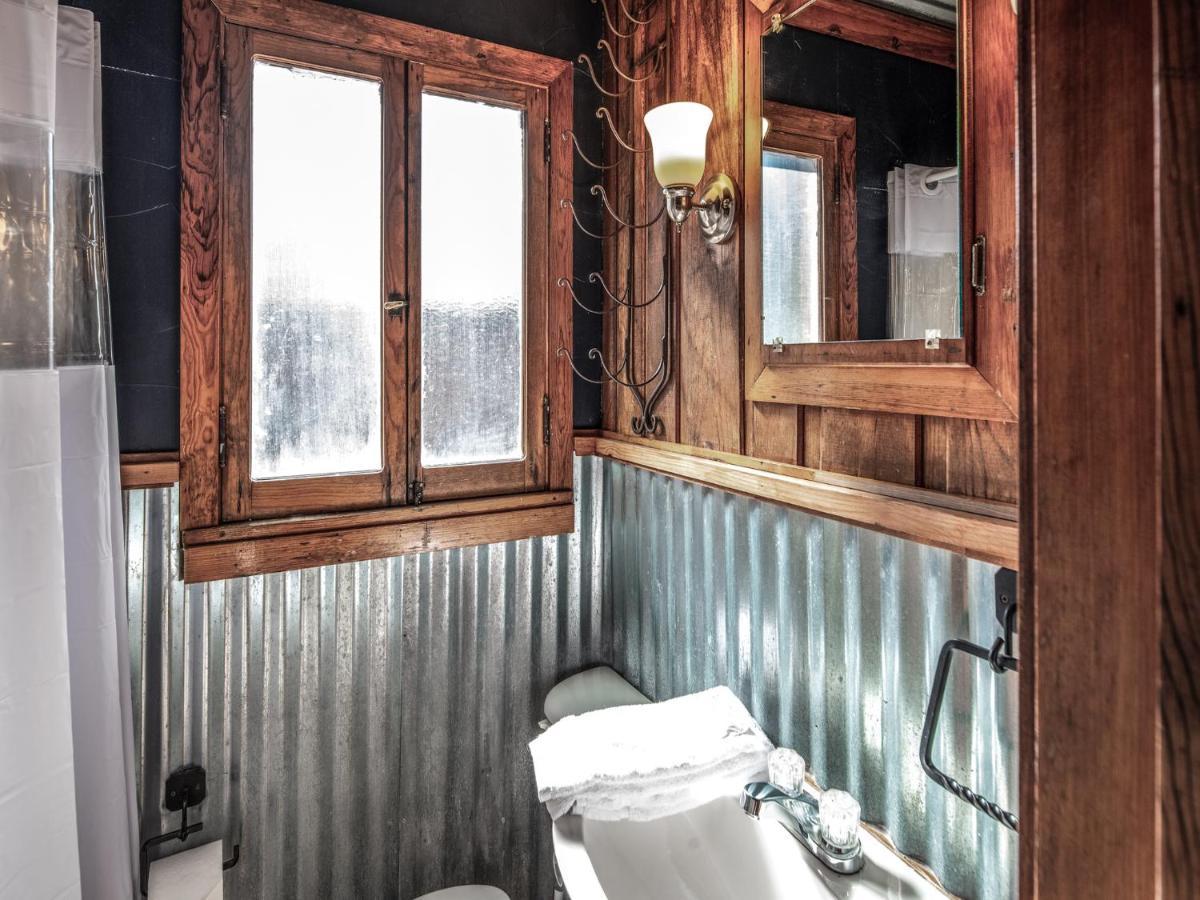 Apache Village 4, King Studio, Midtown, Sleeps 2 Ruidoso Esterno foto