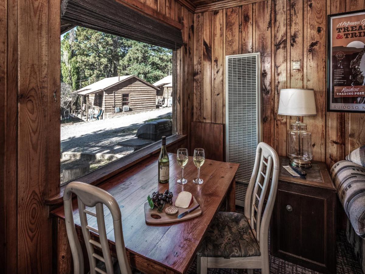 Apache Village 4, King Studio, Midtown, Sleeps 2 Ruidoso Esterno foto