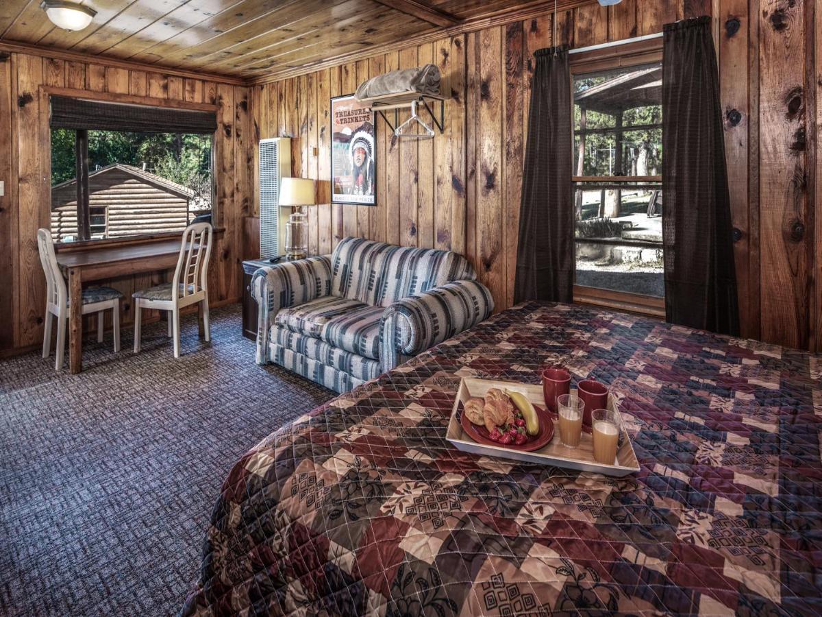 Apache Village 4, King Studio, Midtown, Sleeps 2 Ruidoso Esterno foto