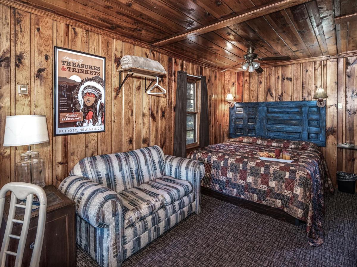 Apache Village 4, King Studio, Midtown, Sleeps 2 Ruidoso Esterno foto